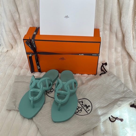 Hermes Slippers - Picture 3 of 10